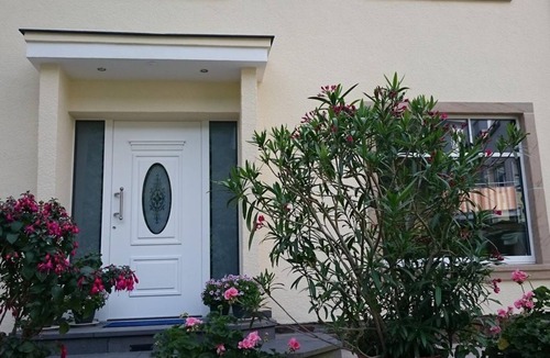 Bad Bertrich Apartment | Doppelzimmer Erker mit Balkon - Hotel Haus Hohenzollern/haus Ambiente