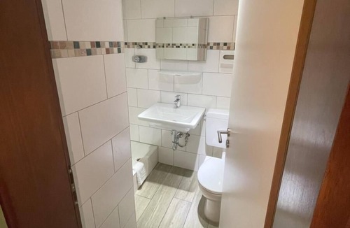 Ottenhausen Apartment | Doppelzimmer mit Balkon - Gästehaus Rössle 2