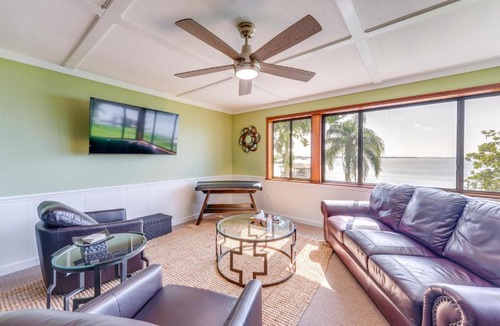 Tavares Apartment | Dora Canal Views & Shared Dock: Apt in Tavares!