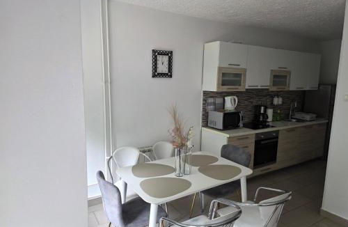 Mukinje Apartment | Dora