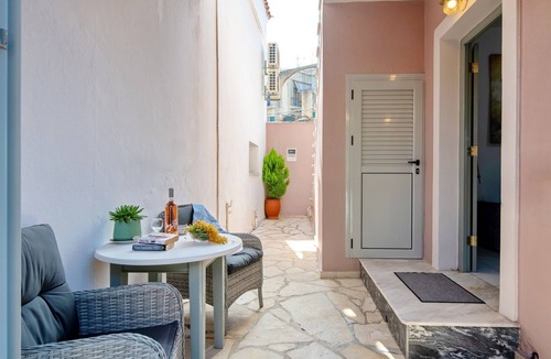 Gaios Apartment | Dora II Studio - Studio Apartment, Sleeps 3