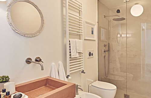 Ivrea House | Dora maison de charme - LATRE LeCleopatre room Ivrea TO - Italy
