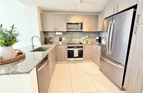 Doral Apartment | Doral Luxury 2BR/2BA - Pool, Gym, Free Parking