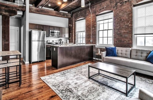 Buffalo Apartment | Dorian 407 · Luxury 2 bedroom Loft Apartment w/ free parking
