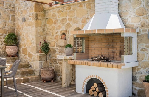 Drapanias Villa | Doro Silver Villa︱A Tranquil Retreat with an Outdoor Hot Tub