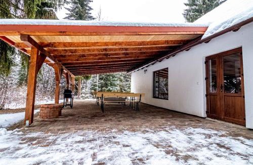 Bucin House | Dorottya