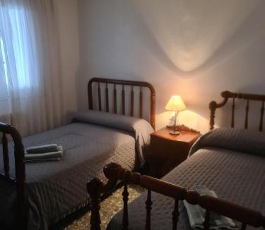 Sahagun House | Dos Hermanas