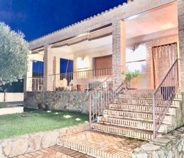 Cobisa House | Dos Olivas