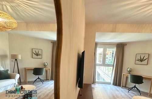 Zaragoza Apartment | Dos Torres Varda Balcony & Private Parking