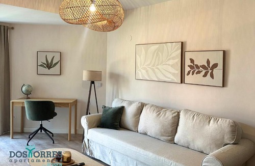 Zaragoza Apartment | Dos Torres Varda Balcony & Private Parking