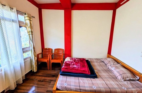 Bomdila Bed & Breakfast | DOUBLE BED DELUXE ROOM 2
