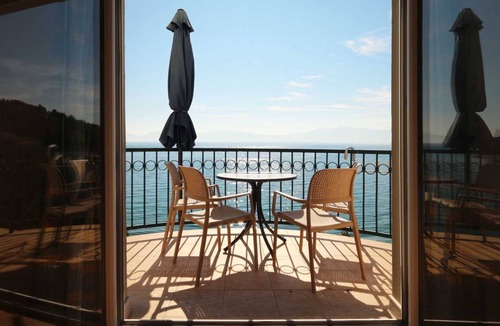 Drvenik Apartment | Double Comfortable Studio Sea View Apartment 25