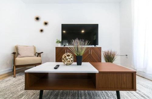 Berkley House | Double Denver Delight Huge Home Two Kitchens
