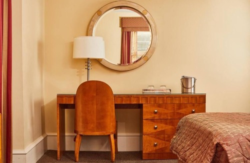 Gayborhood Hotel | Double Full Comfort, The Alexander Inn, Charming Philly Streets