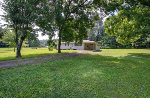 Groveoak House | Double Launch Landing Lake Guntersville Retreat