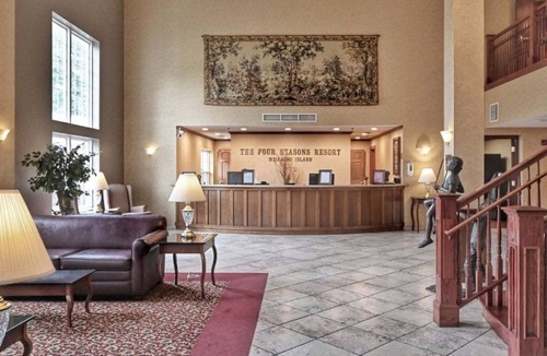 Pembine Apartment | Double Queen Suite | Onsite Amenities | Year-Round