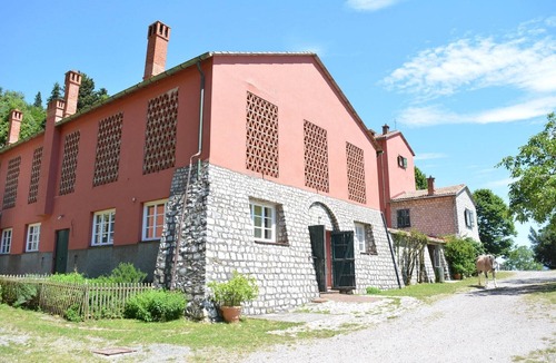 Castiglione Chiavarese Apartment | Double Room 3 in Farmhouse Surrounded by Nature