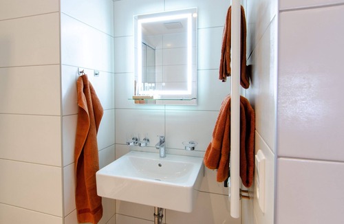 Haslach im Kinzigtal Apartment | Double Room 6 with Wi-Fi