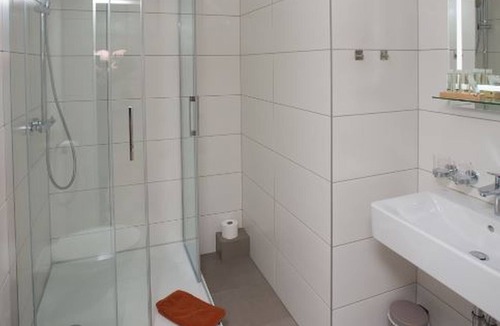 Haslach im Kinzigtal Apartment | Double Room 3 with Balcony and Wi-Fi