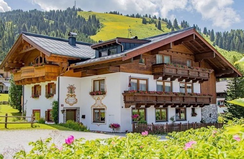 Hinterthal Apartment | Double room 1 - Haus Bergliebe