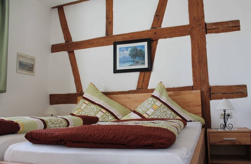 Bad Windsheim Bed & Breakfast | Double room 2 - Pension Pastoriushaus