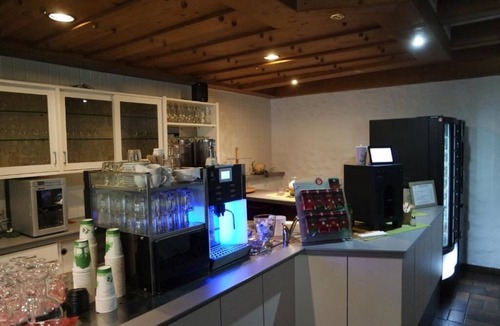 Ailingen Apartment | Double room, 20 sqm with private bathroom, max. 2 persons