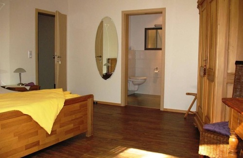 Leinsweiler Bed & Breakfast | Double room 3 - Gästehaus Erlenwein