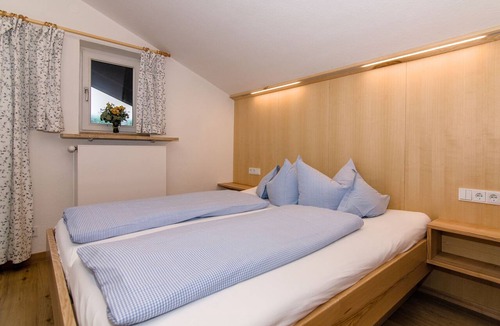 Egern Bed & Breakfast | Double Room 7 - Liedschreiber Guesthouse and Vacation Rentals GbR