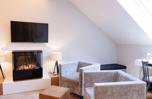 Punderich House | Double room "Beerenauslese" - Landidyll Hotel-Restaurant Zur Marienburg
