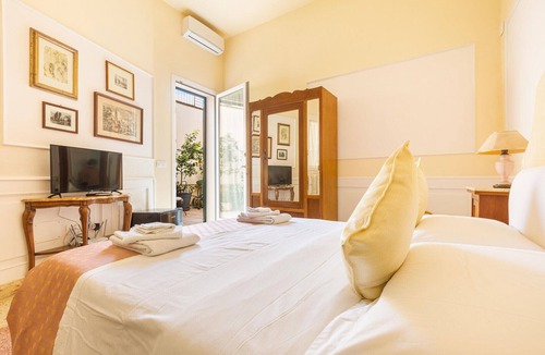 Lecce Bed & Breakfast | Double Room (Breakfast included) at Dimora Le Tre Muse Guesthouse