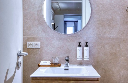 Upper Town Apartment | Double Room- C-02 - Studio Apartment, Sleeps 2