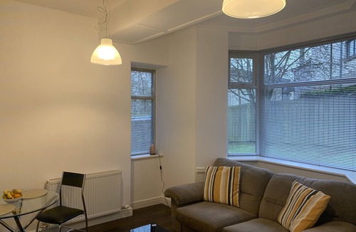 Central Aberdeen Apartment | Double room-Executive-Private Bathroom-Apartment