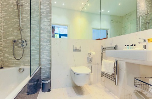 Penarth Hotel | Double Room Courtyard Penarth