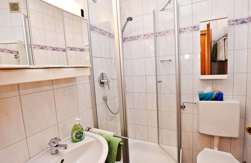 Bad Bayersoien House | Double room No. 2 - Gästehaus Bergfrieden