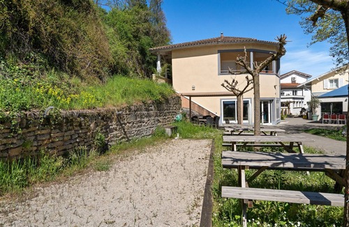 Bessenay Apartment | Double Room Nº104 Clos des Monts Lyonnais