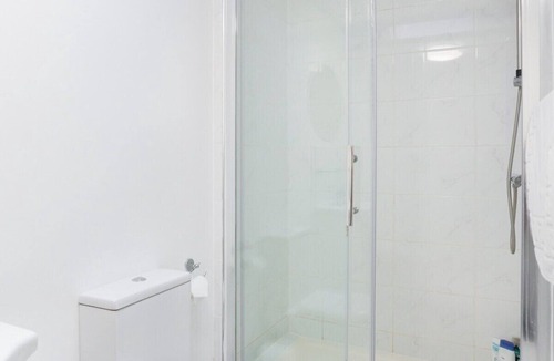 Camden Town Apartment | Double Room - Shared Bathroom - D-1&2 - G