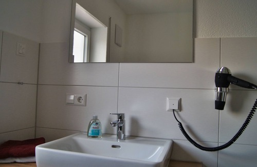 Obersulm Bed & Breakfast | Double room spring - Winzerhof am Schlierbach