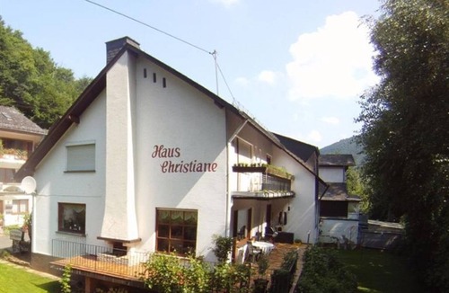Brodenbach Cottage | Double room with balcony - Mosel-Pension Gästehaus Christiane