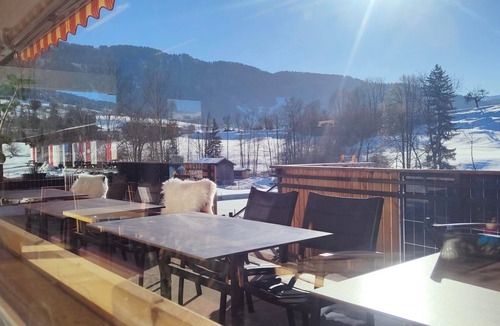 Egg Apartment | Double room with balcony room 5 - Café and Pension Egg'spresso