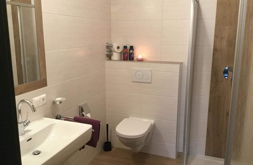 Mutters Apartment | Double room with kitchenette - House Panorama