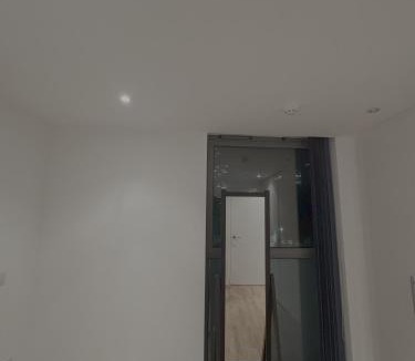 Cubitt Town House | Double Room With Private Bathroom - Canary Wharf