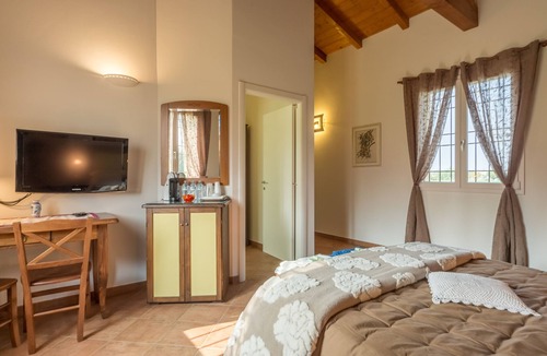 Castenaso House | Double room with private bathroom just a few minutes from Bologna