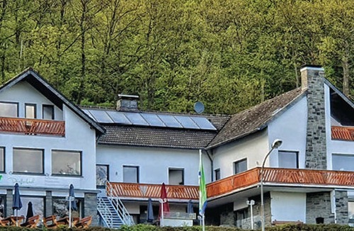 Hasenfeld Apartment | Double Room with Shared Bathroom - Haus Diefenbach, Pension Ferienwohnungen