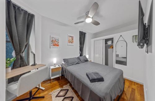 Midtown West House | Double Room with shared bathroom in Times Square