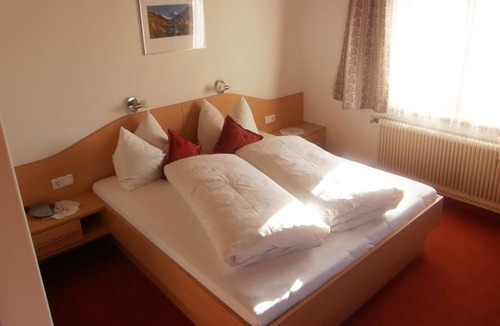 Soell House | Double room with shower, WC - Bauernhof Strasserhof