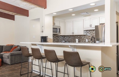 Mount Jackson Condo | Double the Condo, Double the Fun! | Ski slope side & Mountain views | Vaulted ceilings!