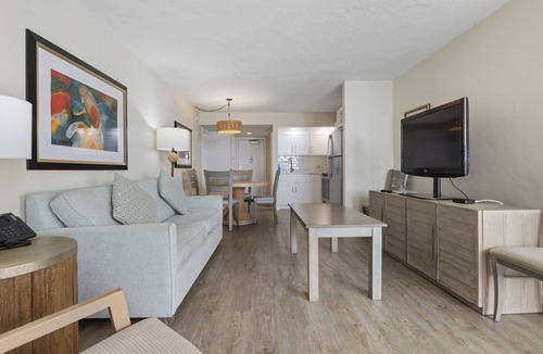 Lower Matecumbe Beach Condo | Double the Views: Florida Keys 1BR with 2 Balconies & Pool Access