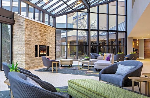 Fairfield Hotel | DoubleTree by Hilton Fairfield Hotel & Suites