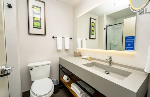 South San Francisco Hotel | DoubleTree by Hilton San Francisco South Airport Blvd
