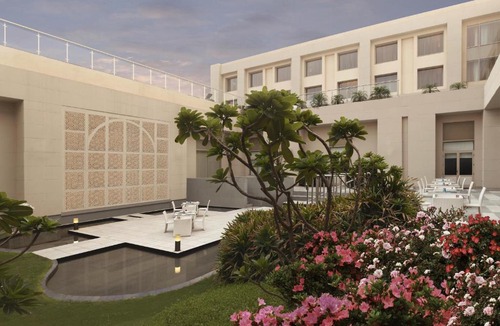 Basai Hotel | DoubleTree by Hilton Agra